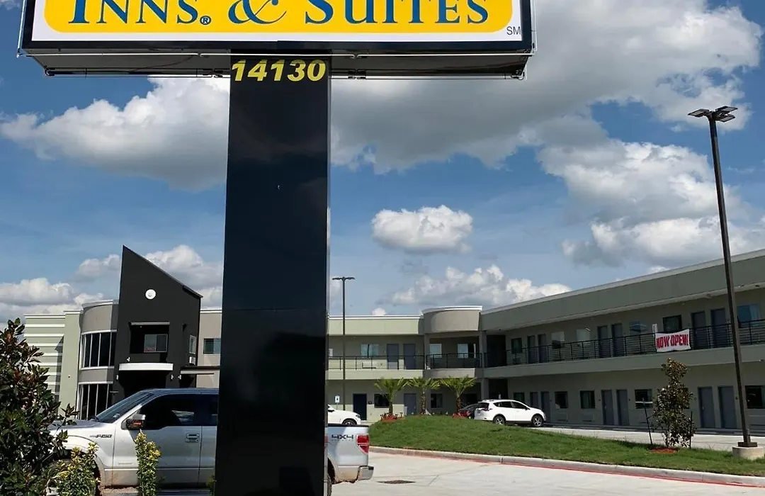 Scottish Inns And Suites Scarsdale-1